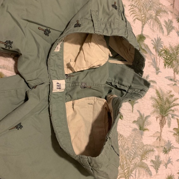 gap men’s board shorts - Picture 3 of 3